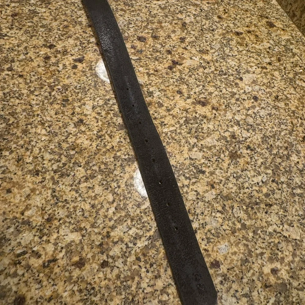 AMISH MADE IN USA HANDCRAFTED CHUNKY BLACK LEATHER MENS BELT SIZE 42